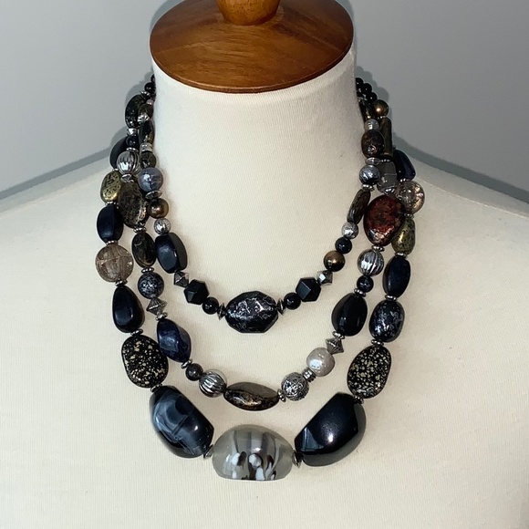 Three Tier Chunky Beaded Necklace Black/Silver - Picture 1 of 9
